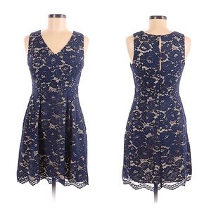 Vince Camuto Lace Dress / Navy Blue / Size 6